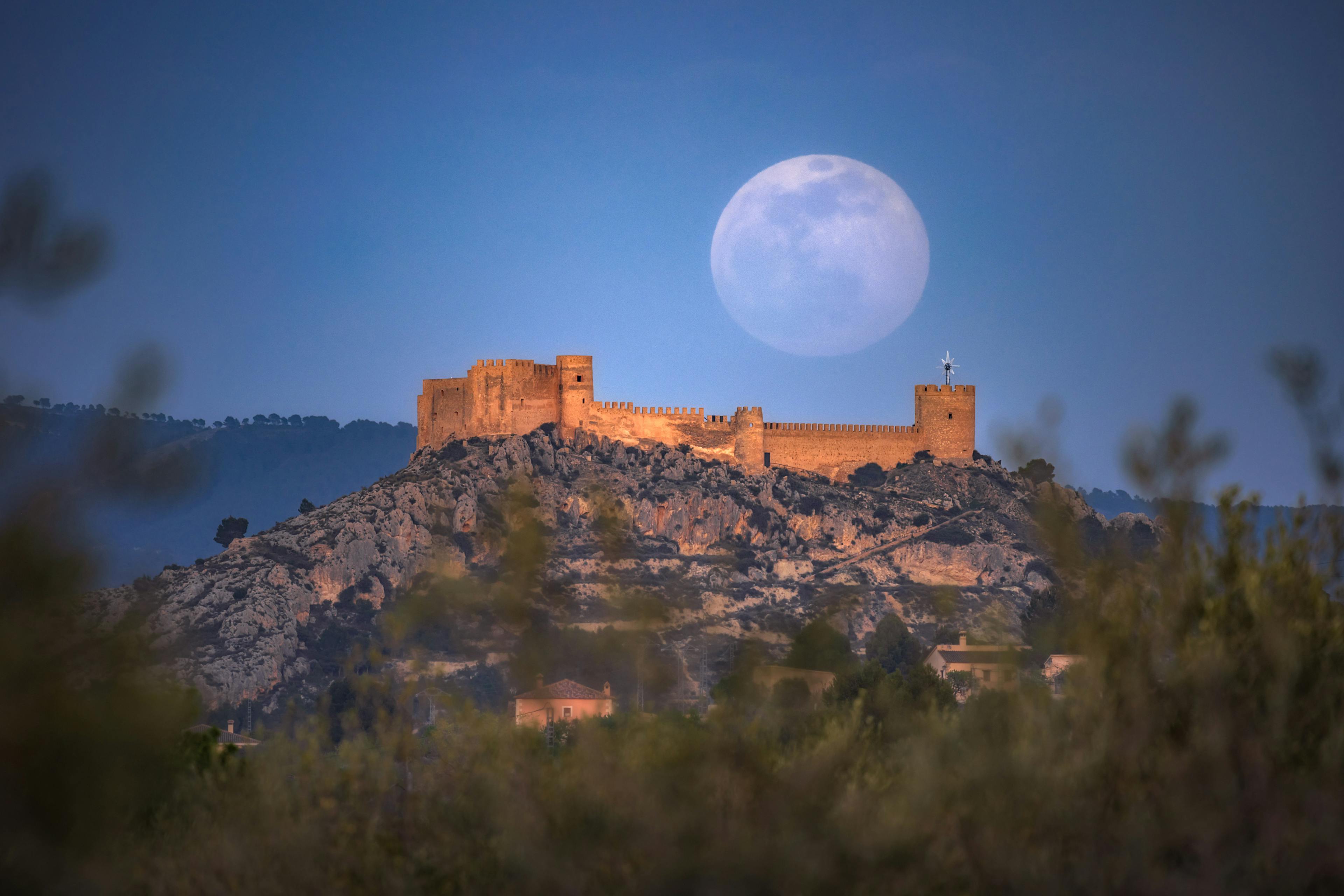 The Castle and the Moon (II)